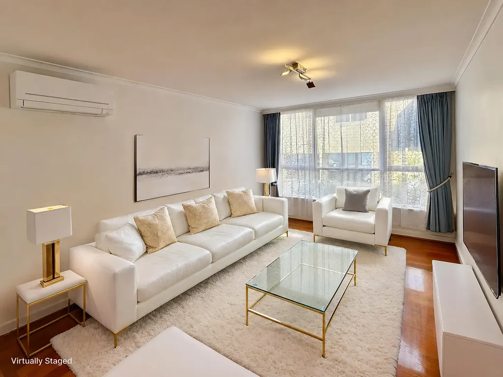 SUNNY GROUND FLOOR THREE BED APARTMENT