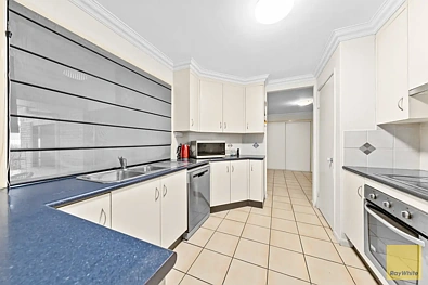रसोईघर - 24 Dodd Drive, Emerald, QLD 4720