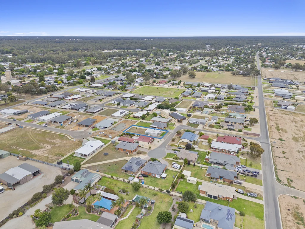 8 Baldwin Court, Tocumwal, NSW 2714