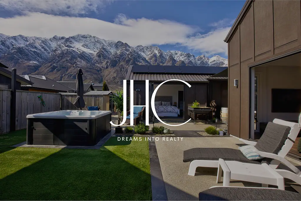 Jacks Point 4 Slaapkamer Panoramic Living with Home & Income Opportunity