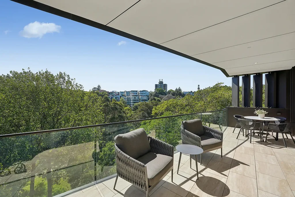 Bellevue Hill 3Kwarto Penthouse Living Above Cooper Park | 140sqm with Versatile Third Room