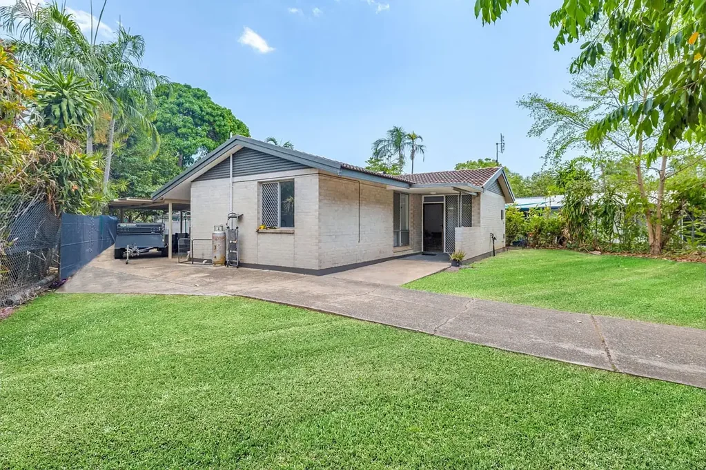 21 Moreton Place, Karama, NT 812