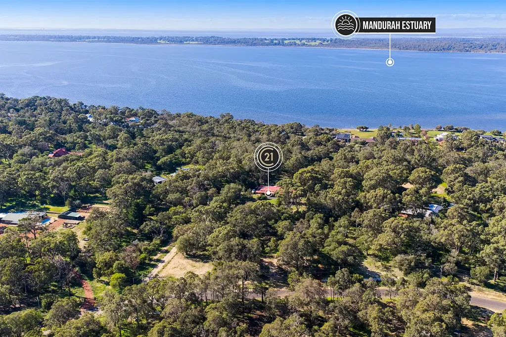 Bouvard 4Moenga Private Acreage Paradise with Estuary Views, Pool, Huge Shed & Horse Paddocks