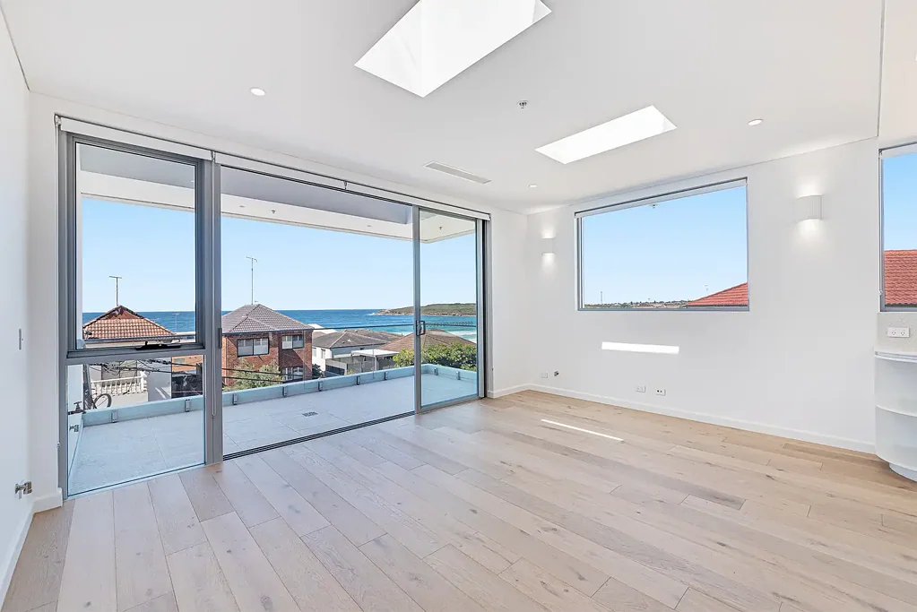 Two Bedroom Apartment with Ocean Views - 1 x secure carspace