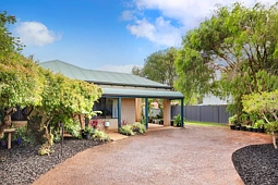 13B Hakea Way, Dunsborough