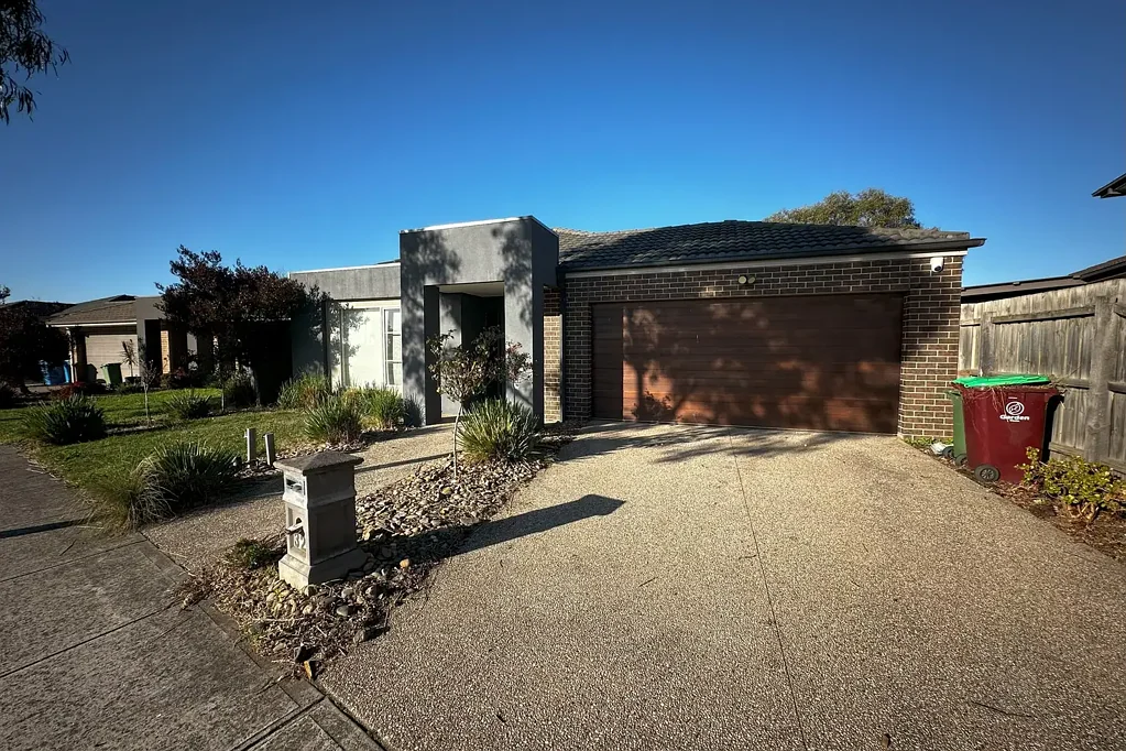 SPACIOUS FOUR-BEDROOM HOUSE IN CLYDE NORTH!