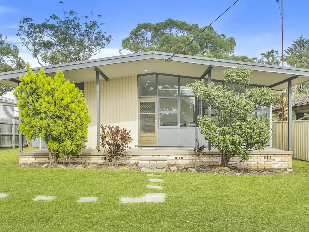 11 Cunningham Road, Killarney Vale, NSW 2261