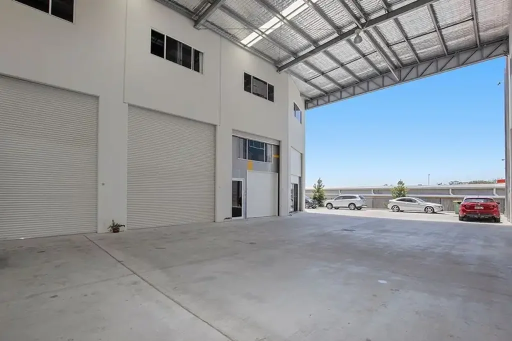Molendinar 1房  Prime Modern Warehouse - The Perfect HQ
