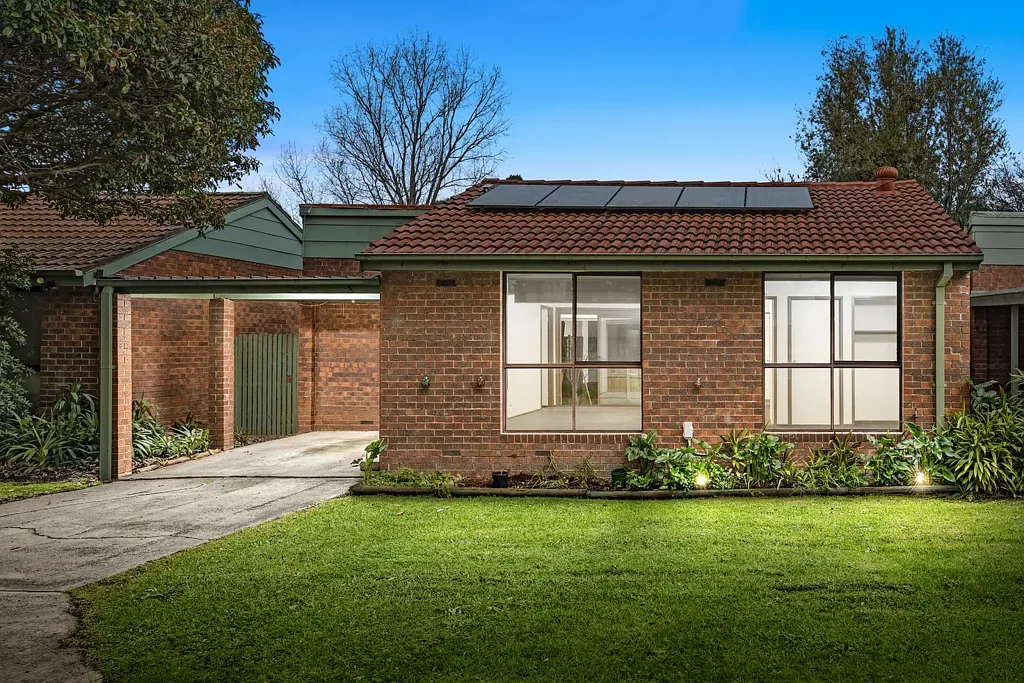 Bayswater North 2غرفة نوم Spacious Living, Private Entertaining & Eco-Friendly Convenience