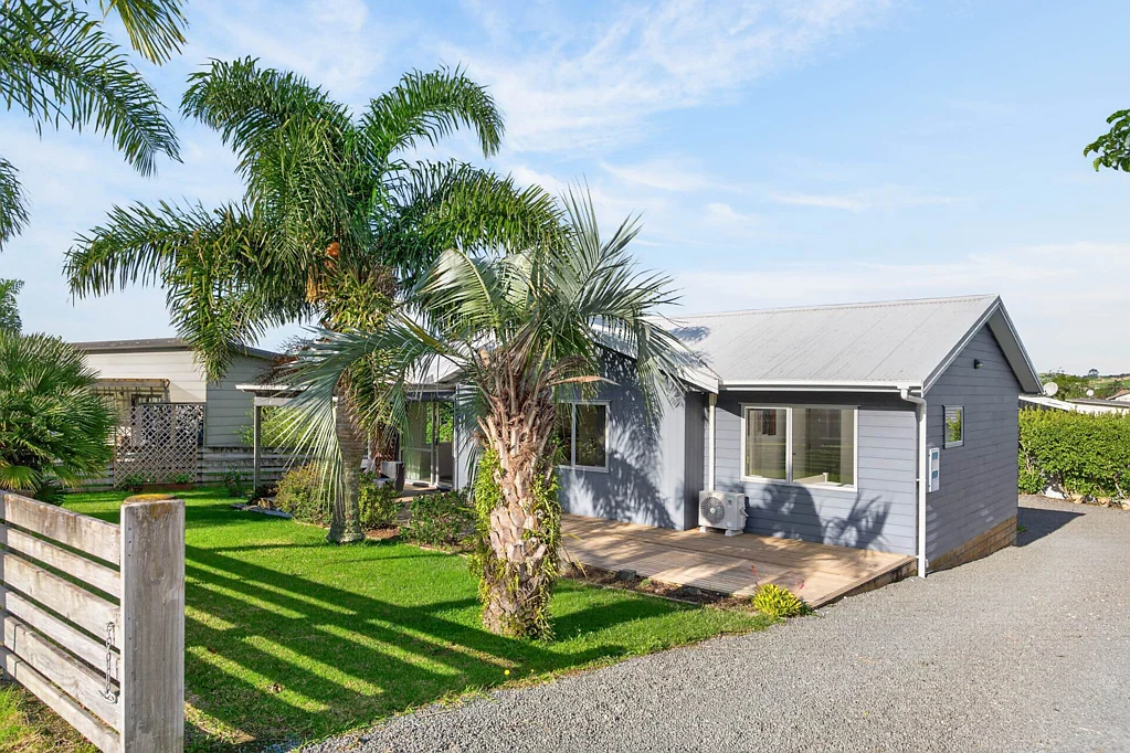 Mangawhai 2房  Village Lifestyle with Charm