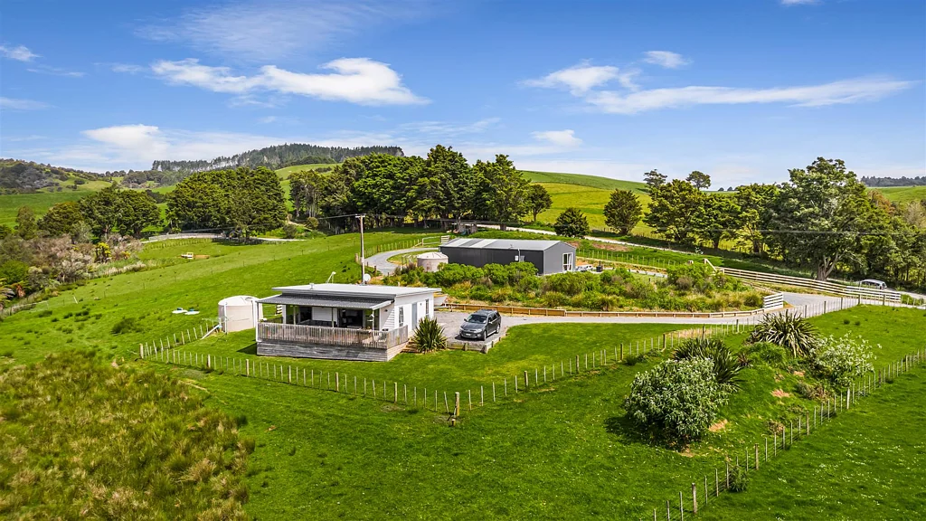 Whangaripo 2침실 Idyllic Country living with endless potential!