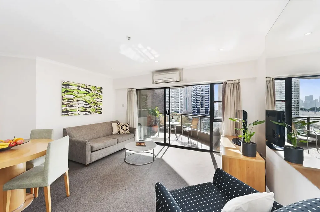 Sydney IN HEART OF SYDNEY CBD - SHORT TERM RENT & AIRBNB /OWNER OCCUPY/ LONG TERM RENT - FLEXIBLE INVESTMENT