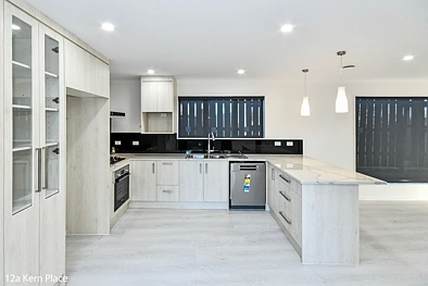 Spacious 5-Bedroom, 3-Bathroom Home in a Quiet Cul-de-Sac in Manurewa