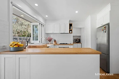 Kitchen - 54 BARCLAY AV, CROYDON VIC 3136