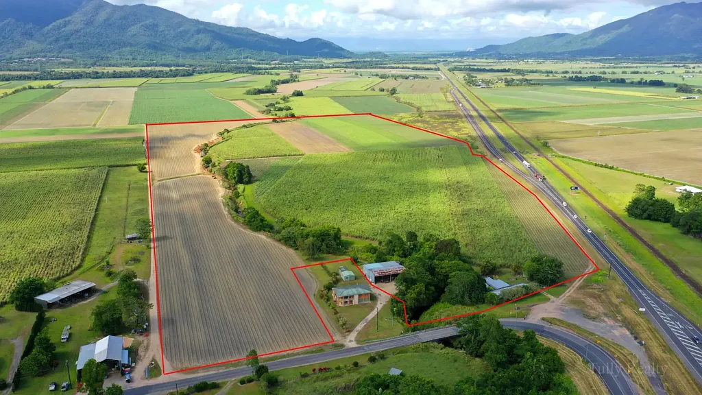 East Feluga  Lots of Land