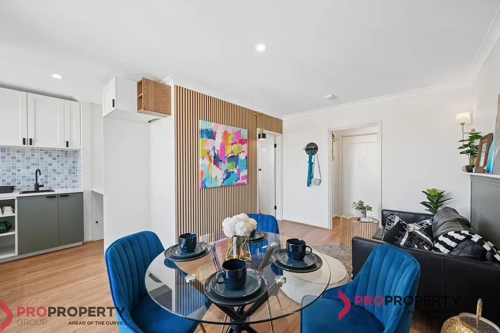 Rivervale 1房  Stylishly Renovated Apartment with City Views and Riverside Convenience