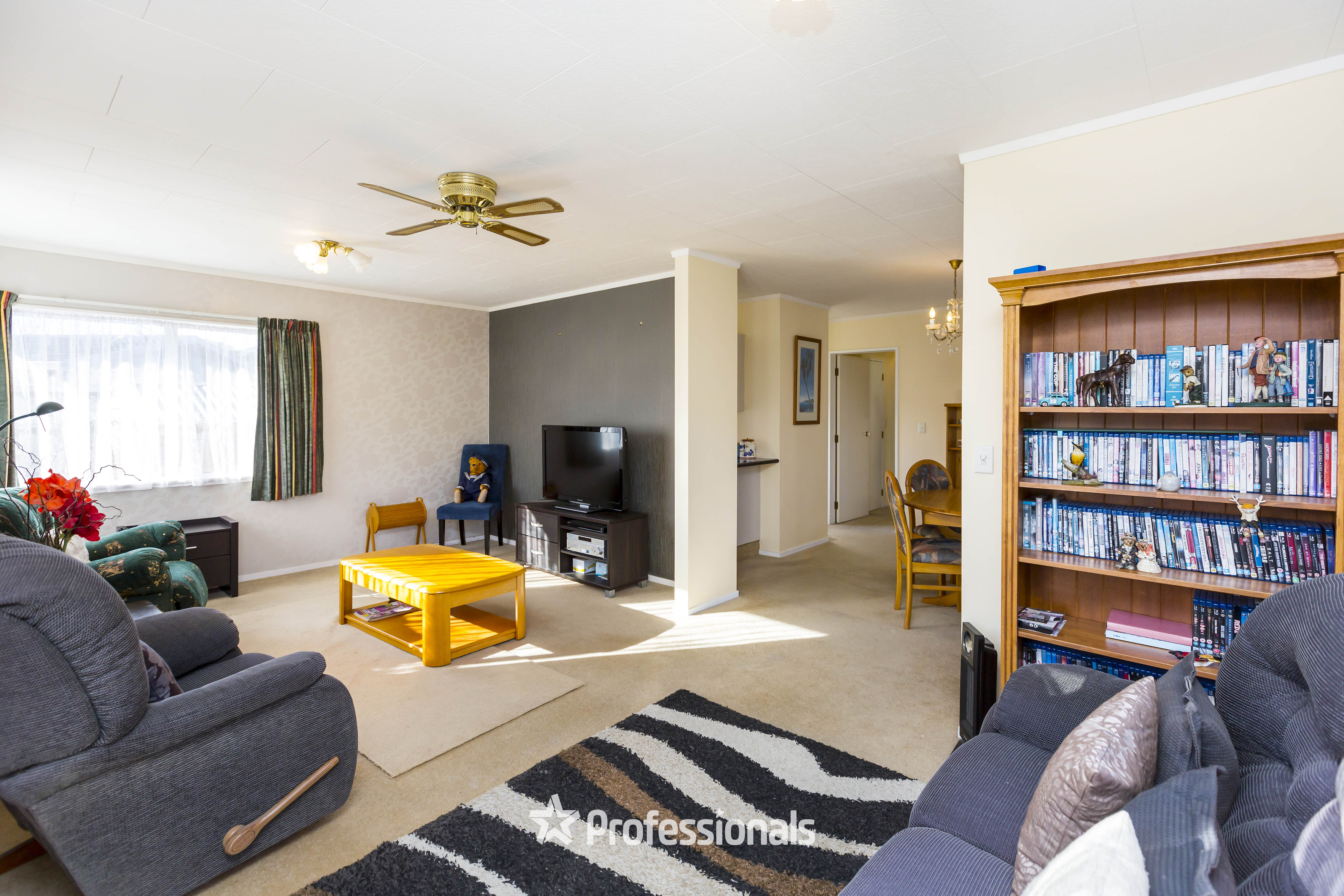 1/25 Memphis Grove, Totara Park