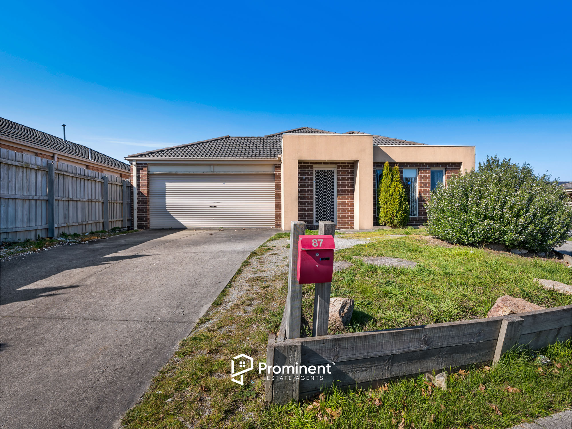 87 SANDALWOOD DR, PAKENHAM VIC 3810, 0 chambres, 0 salles de bain, House