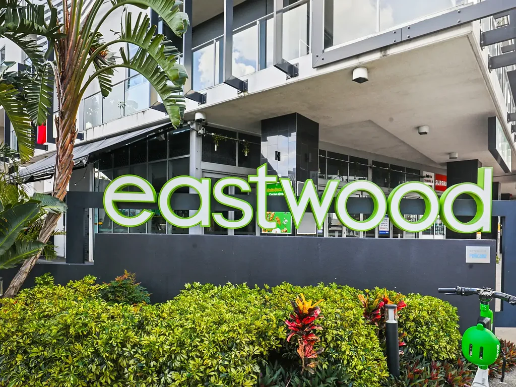 Woolloongabba 3બેડરૂમ ELEVATED INNER CITY LIVING WITH RESORT STYLE AMENITIES