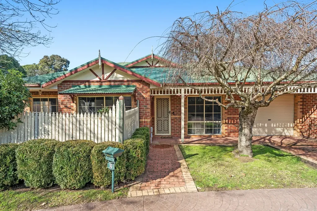 2 Exell Mews, Berwick, VIC 3806