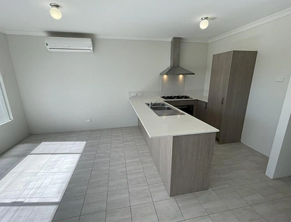 3 Heathcote Road, Seville Grove, South East Perth, 3 Bedrooms, 2 Bathrooms, House