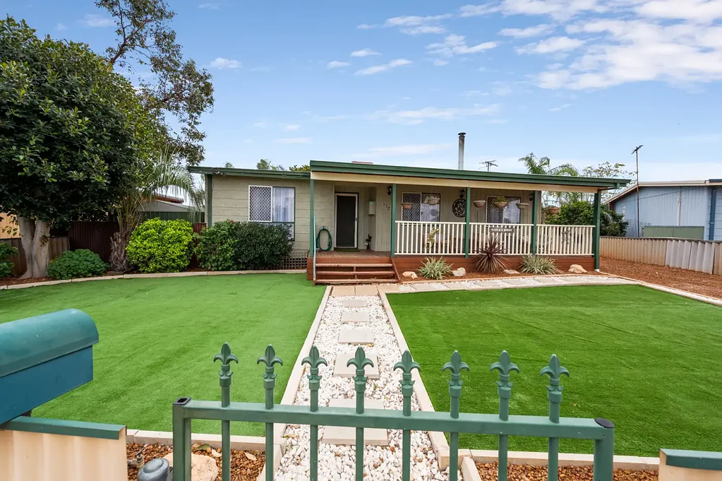 112 Sylvester Street, Coolgardie, WA 6429