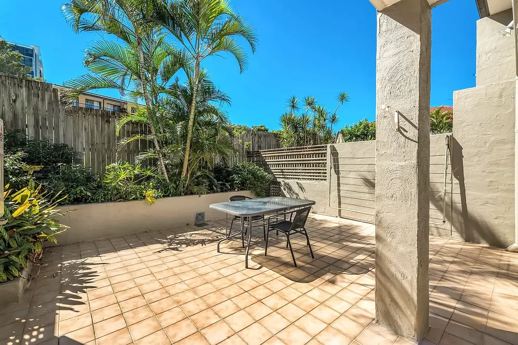 Milton 2 Bedroom Stylish Inner-City Living with Private Courtyard in an Unbeatable Location