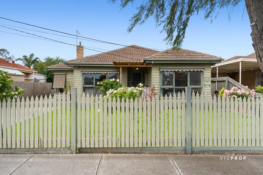 16 Mentha Street, Sunshine West, VIC 3020