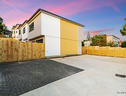 Lot 1/208 Ti Rakau Drive, Pakuranga Heights, Manukau City, 3房, 2浴, 城市屋