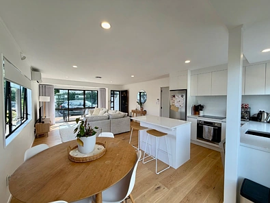 Forrest Hill, 3 bedrooms
