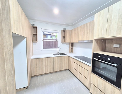 125 Karne Street North, Roselands, South Western Suburbs, 3 Kuwarto, 2 Banyo, House