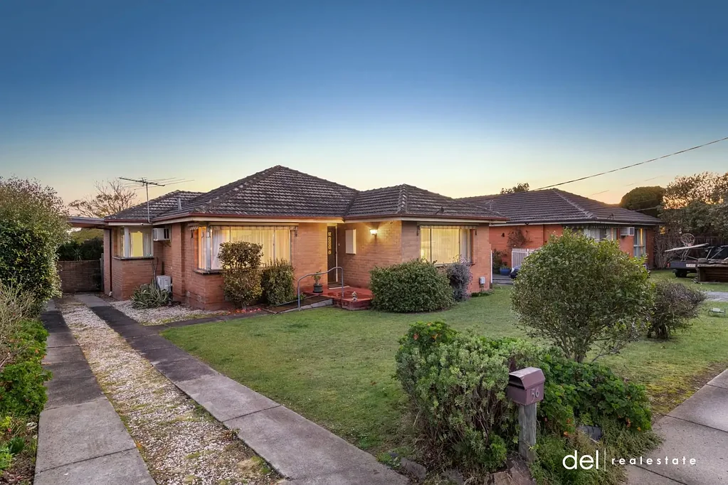 Dandenong North 3Kwarto A Delightful Family Home in Sought After Location