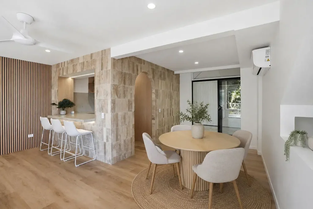 Currumbin 2 Slaapkamer TO BE SOLD ON OR BEFORE THE 17TH OF JUNE!