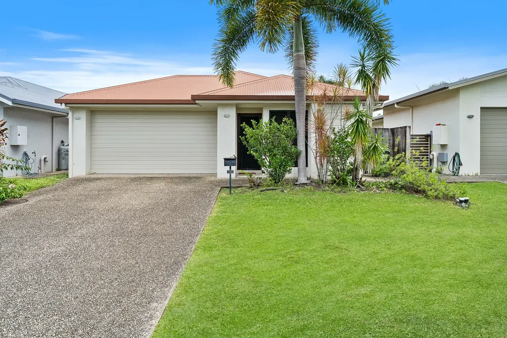 Smithfield 4Kwarto Quality Home with Secure Tenancy in a Prime Location