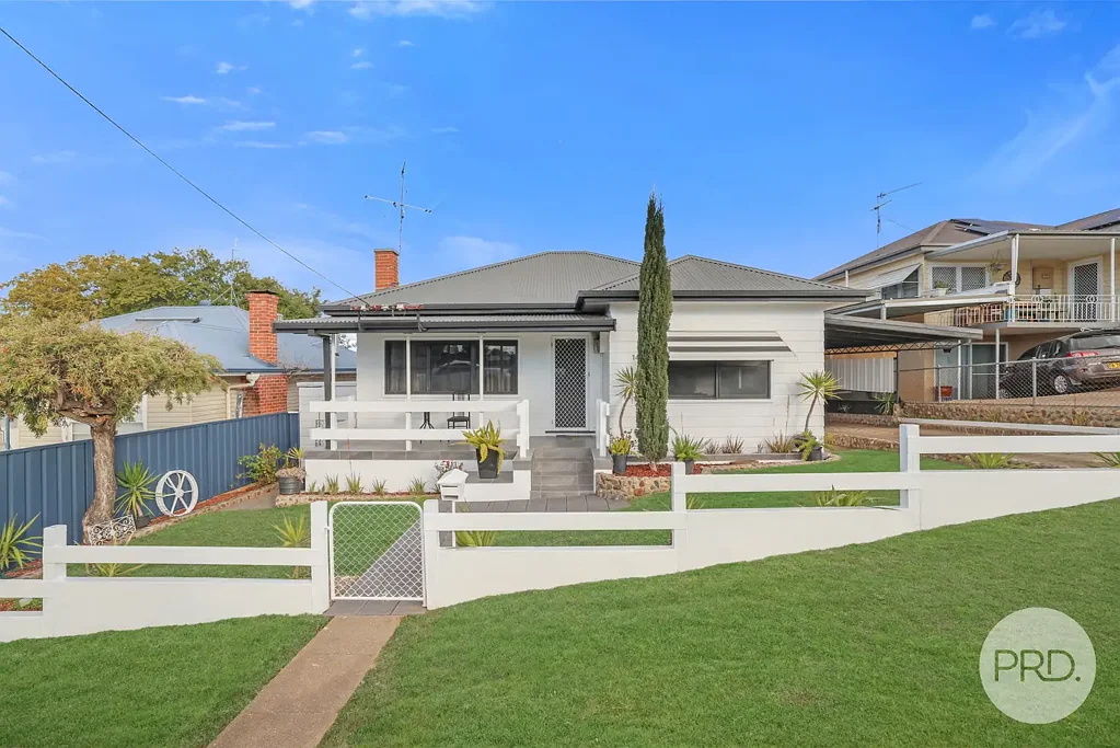 Tamworth 3ਬੈੱਡਰੂਮ Renovated Home in Central West on 910m2!