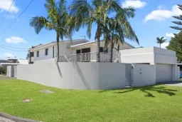 23 Wave Street, Mermaid Beach