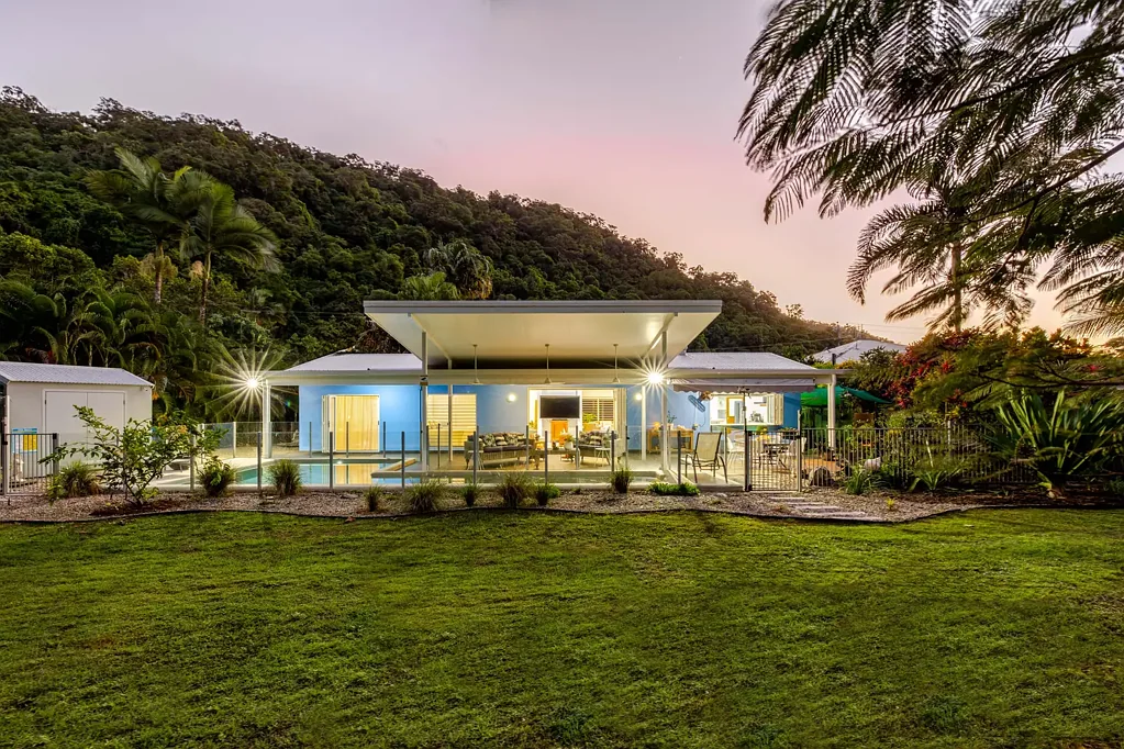 Wonga Beach 3غرفة نوم One of Tropical North Queensland's Most Extraordinary Beachfront Addresses