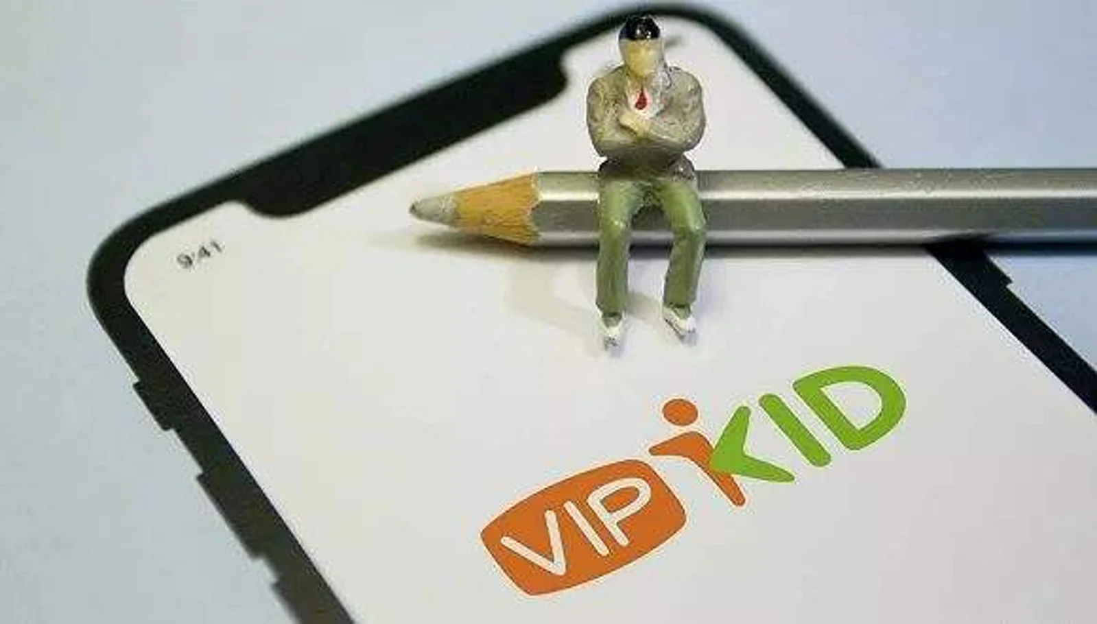 VIPKID旗下VIP蜂校变更为米雯娟个人独资公司，被曝高管团队换人