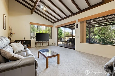 6 FLINT CT, LEEMING WA 6149, 4 कमरे, 2 बाथरूम, House