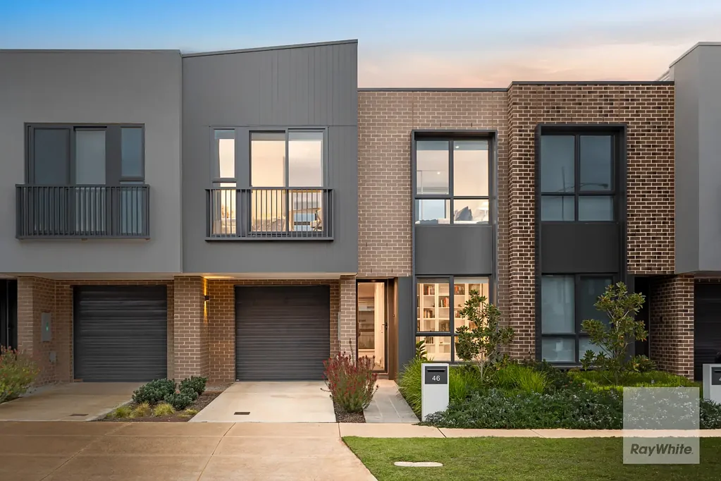 46 Plains Circuit, Aintree, VIC 3336