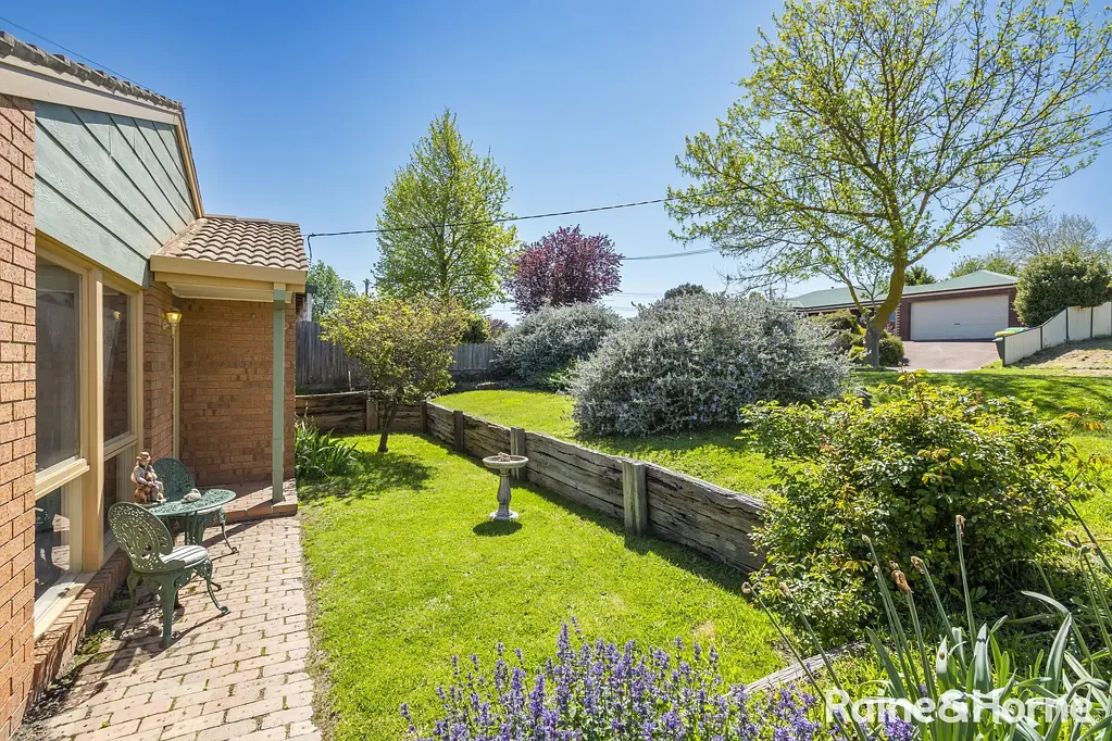31 Jacobs Avenue, Kyneton, VIC 3444