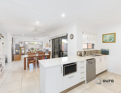 11 Copper Crescent, Caloundra West, QLD 4551, 4 ਕਮਰੇ, 2 ਬਾਥਰੂਮ, House