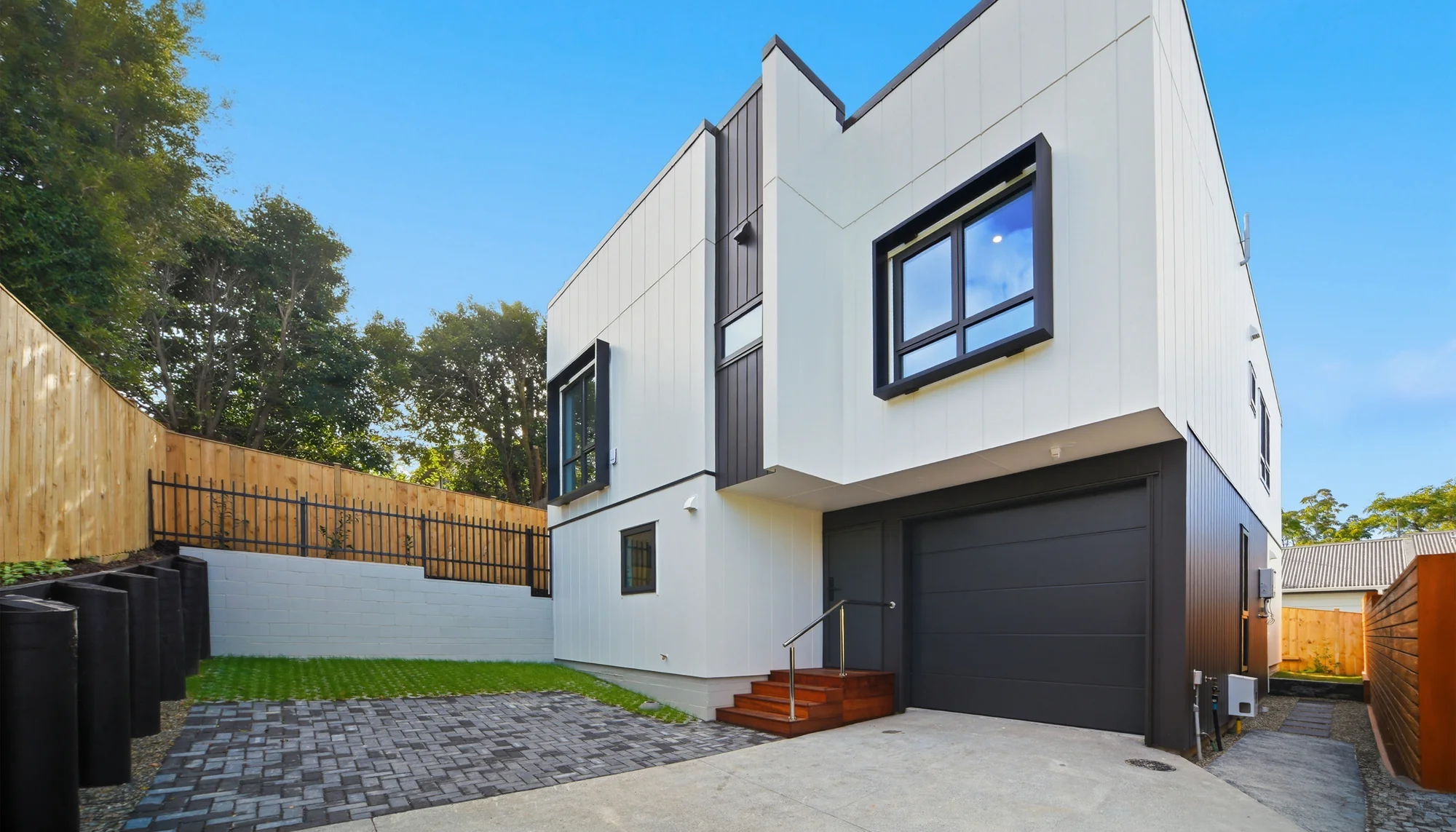 Browns Bay 5房 Brand New & More Parking in Rangi Zone