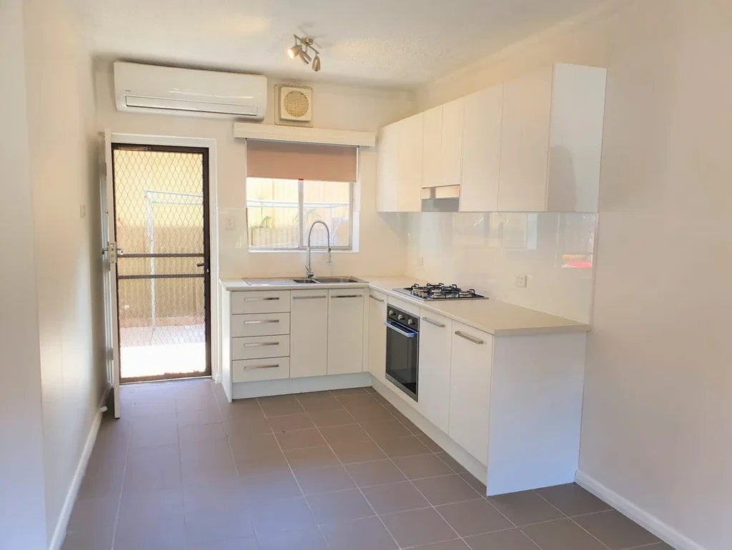 2 Bedroom Unit in Quiet Group