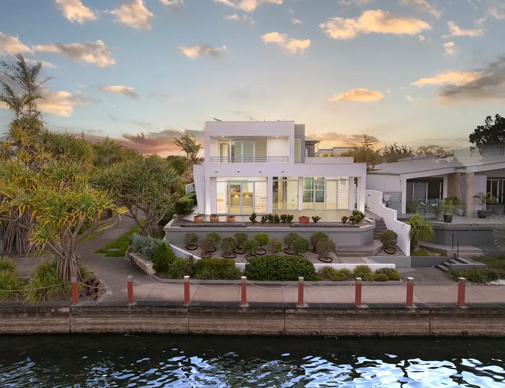 Parrearra 4ਬੈੱਡਰੂਮ EXCLUSIVE WATERFRONT SANCTUARY - FIRST TIME OFFERED!