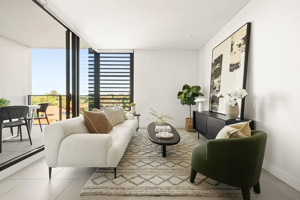 Marrickville 1कमरा Elevated Urban Living with a Tranquil Leafy Outlook