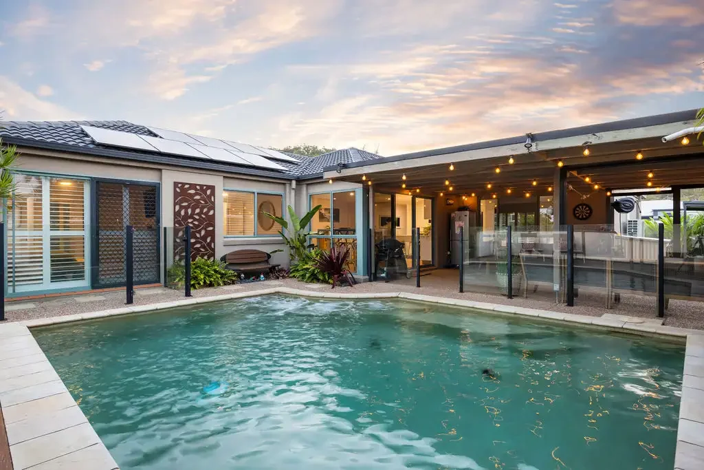 4 Beckington Terrace, Mudgeeraba, QLD 4213