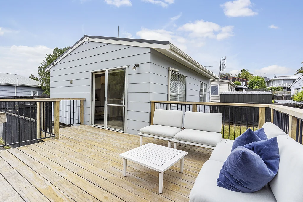 159a Beach Haven Road, Beach Haven, North Shore City, Auckland