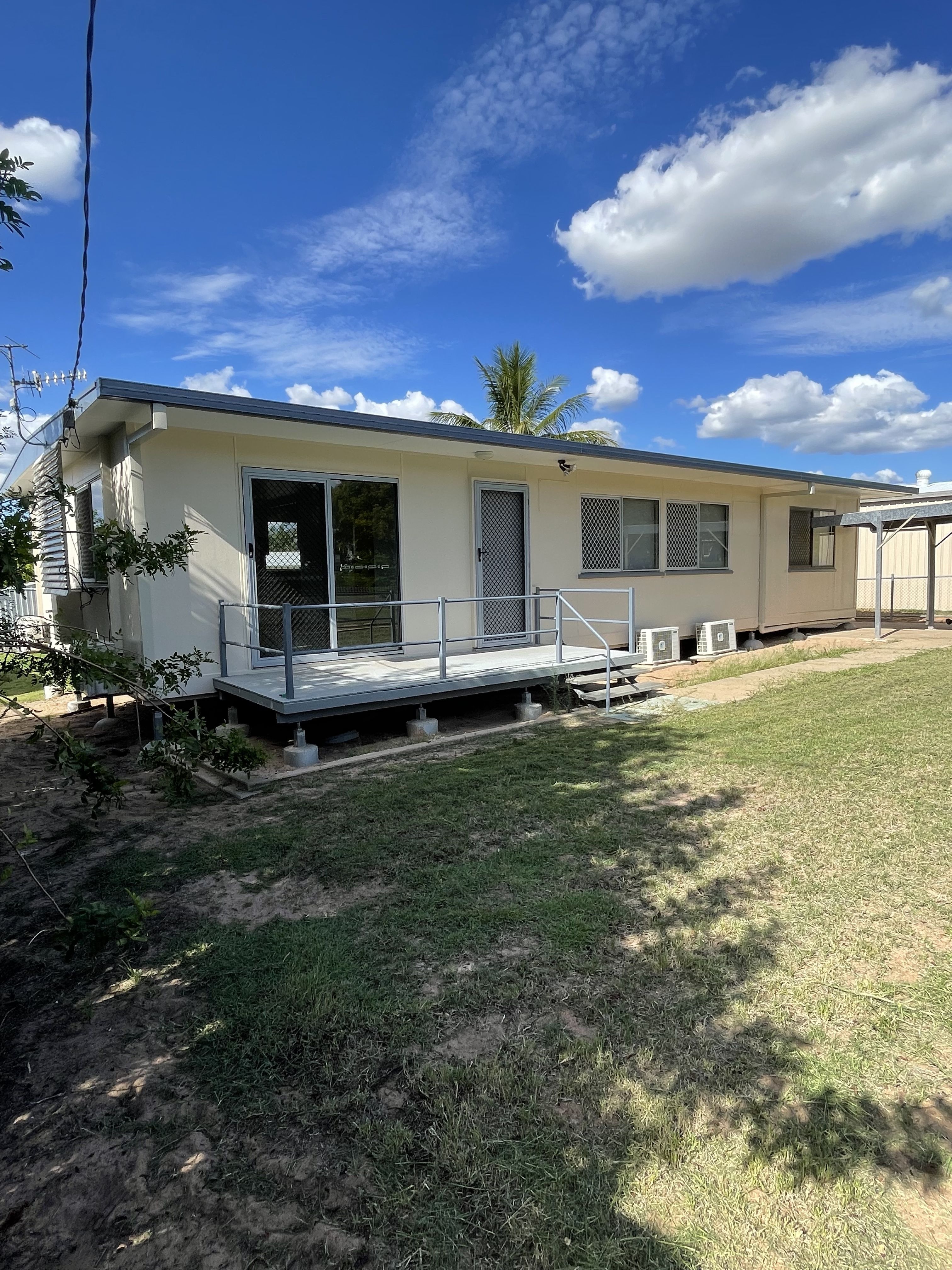 28 POPLAR ST, BARCALDINE QLD 4725, 0部屋, 0バスルーム, House