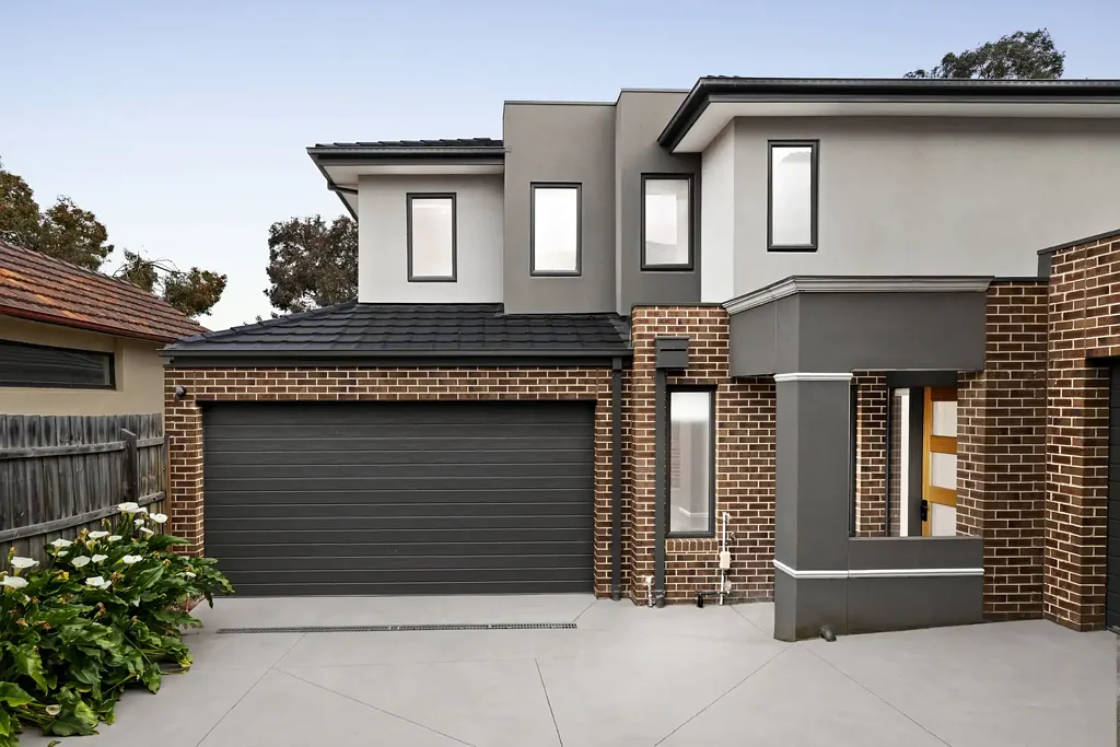 Hughesdale 4कमरा A Private Haven for Effortless Modern Living